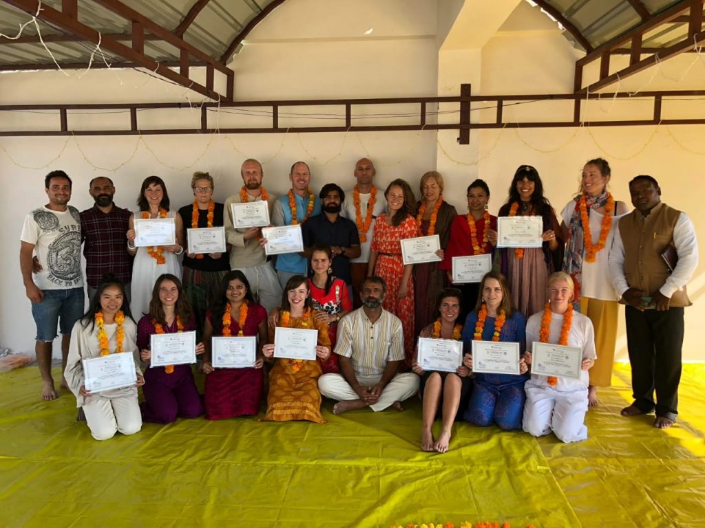 200 Hour Kundalini Yoga Teacher Training in India | Alakhyog
