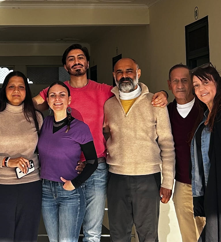 About us Alakhyog